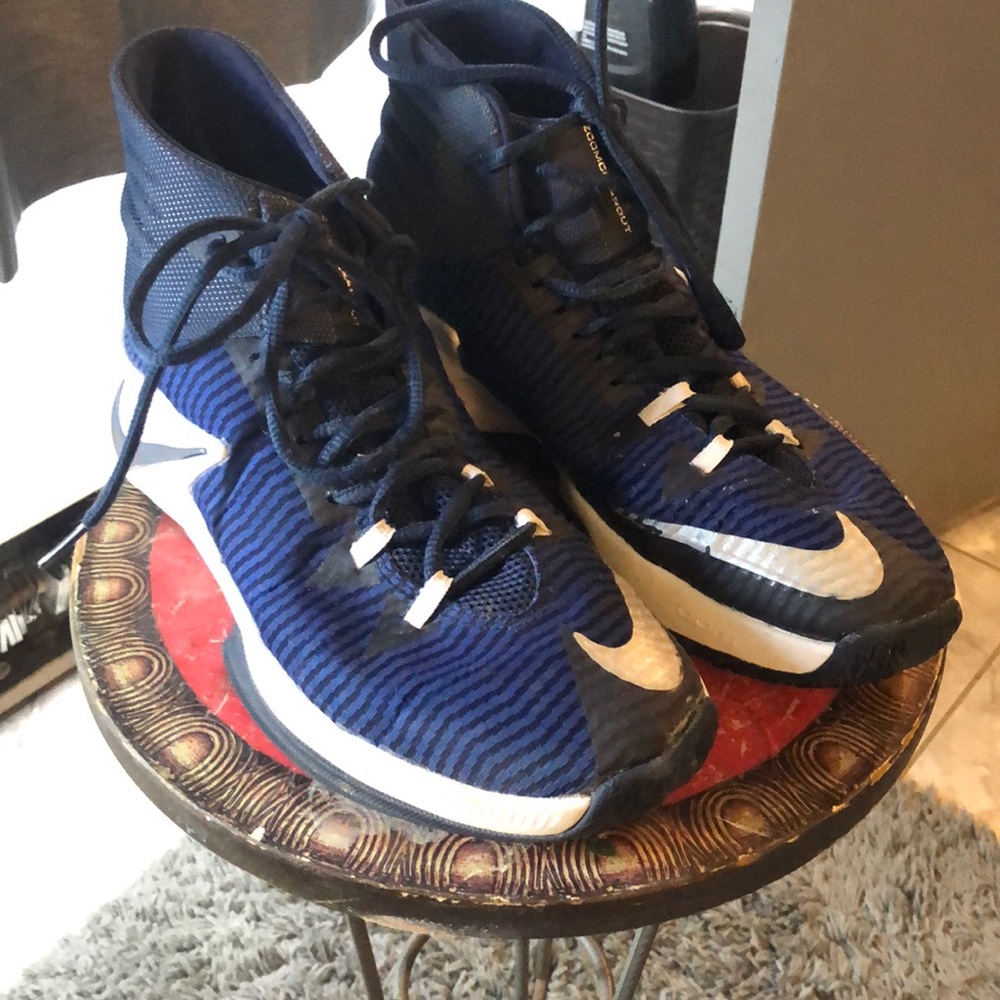 Nike shoes men’s!